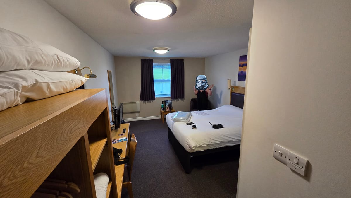 Monifieth Farm Hotel — 5