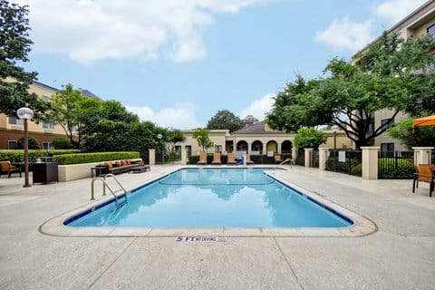 Fairfield by Marriott Inn & Suites Dallas Medical/Market Center — 4