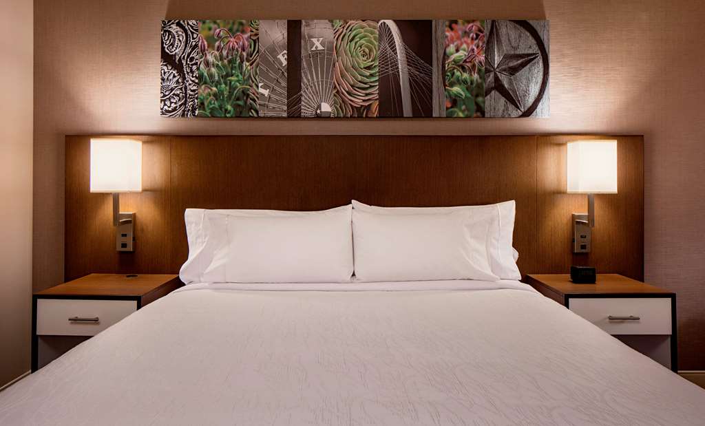 Hilton Garden Inn Downtown Dallas — 5