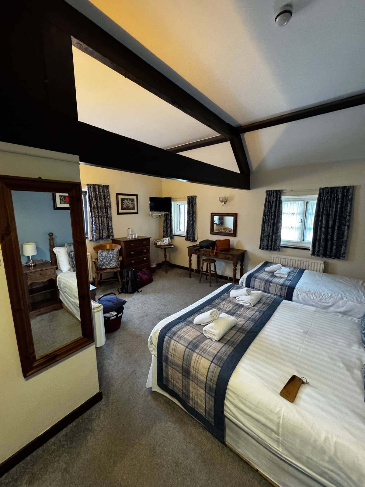 Greyhound Inn and Hotel Usk — 5