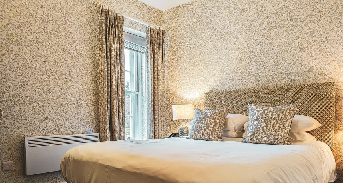 Three Salmons Hotel — 1