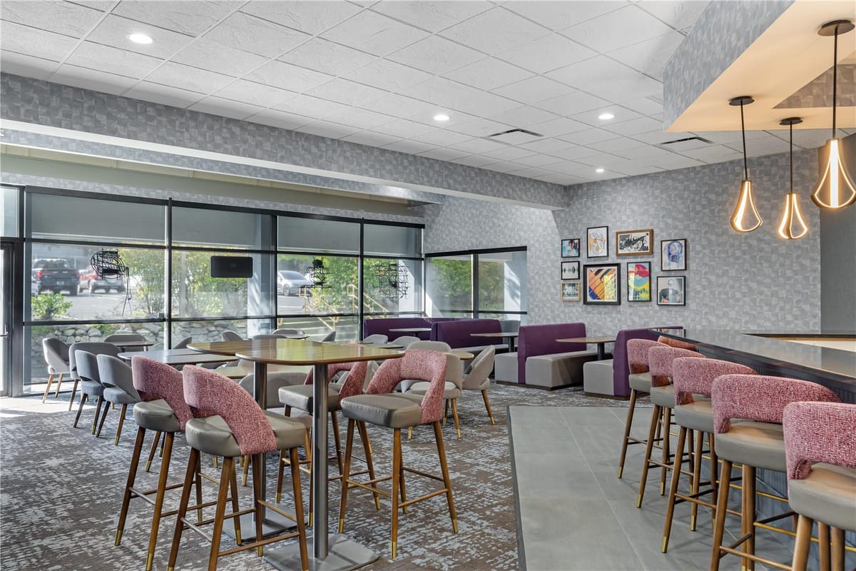 Best Western Plus Downtown Tacoma — 3
