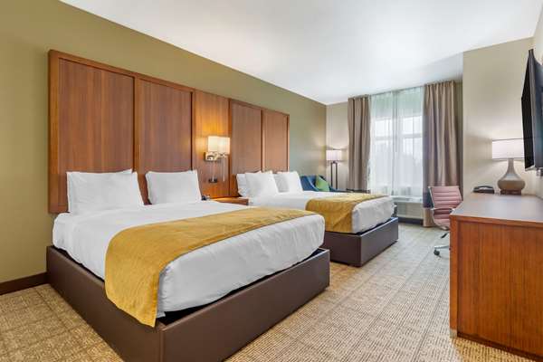 Comfort Inn & Suites Lakewood by JBLM — 4