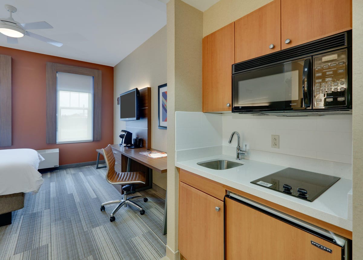 Holiday Inn Express Rainier Inn & Rainier Complex — 1