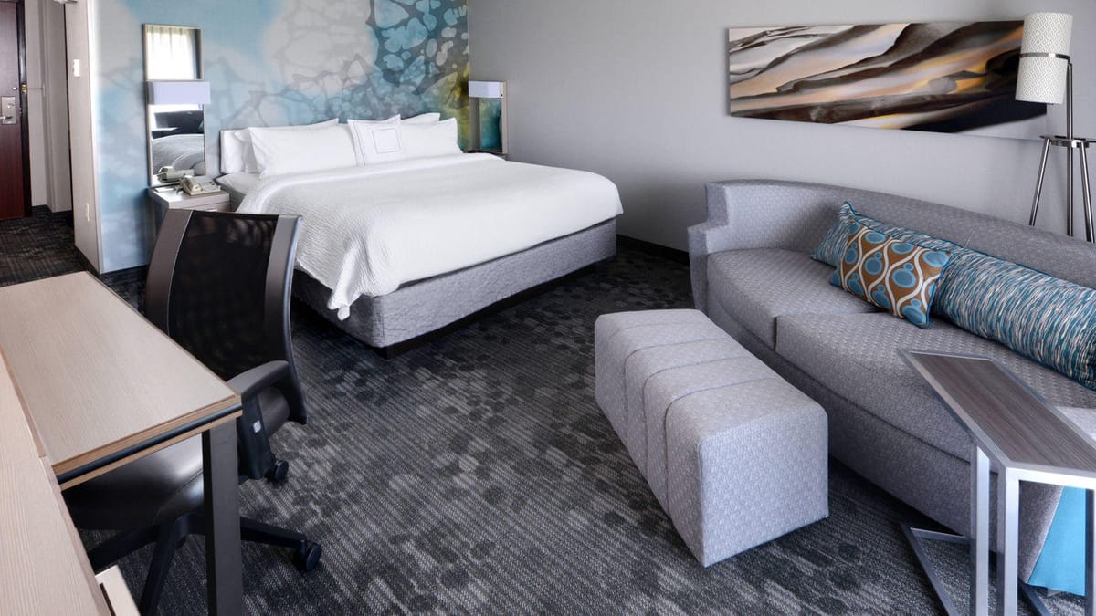 Courtyard by Marriott Houston Northwest — 3