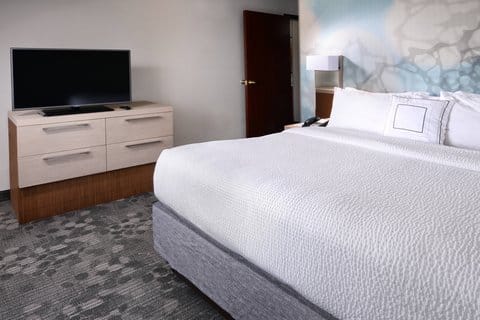 Courtyard by Marriott Houston Northwest — 4