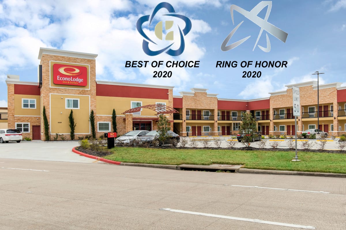 Econo Lodge Inn and Suites Houston Willowbrook — 5