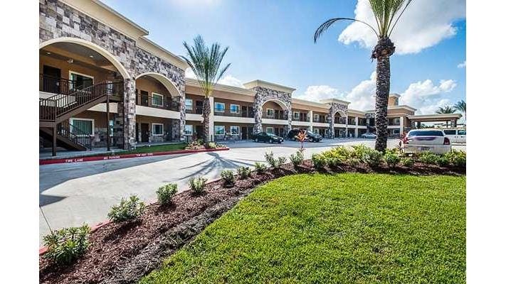 Econo Lodge Inn & Suites Houston NW-Cy-Fair — 4