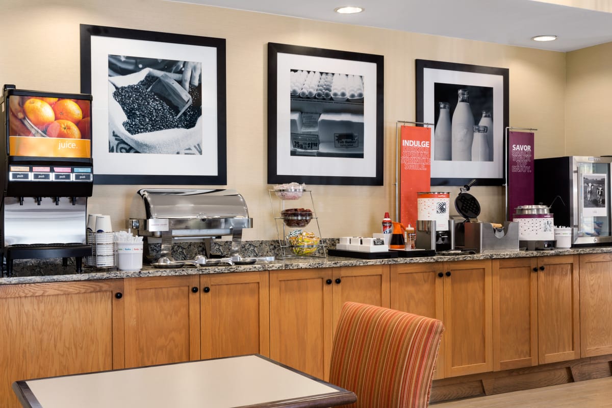 Hampton Inn Houston-Willowbrook Mall — 3