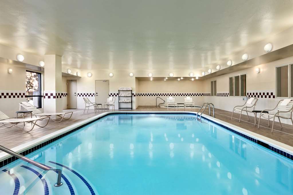Hampton Inn Houston-Willowbrook Mall — 4