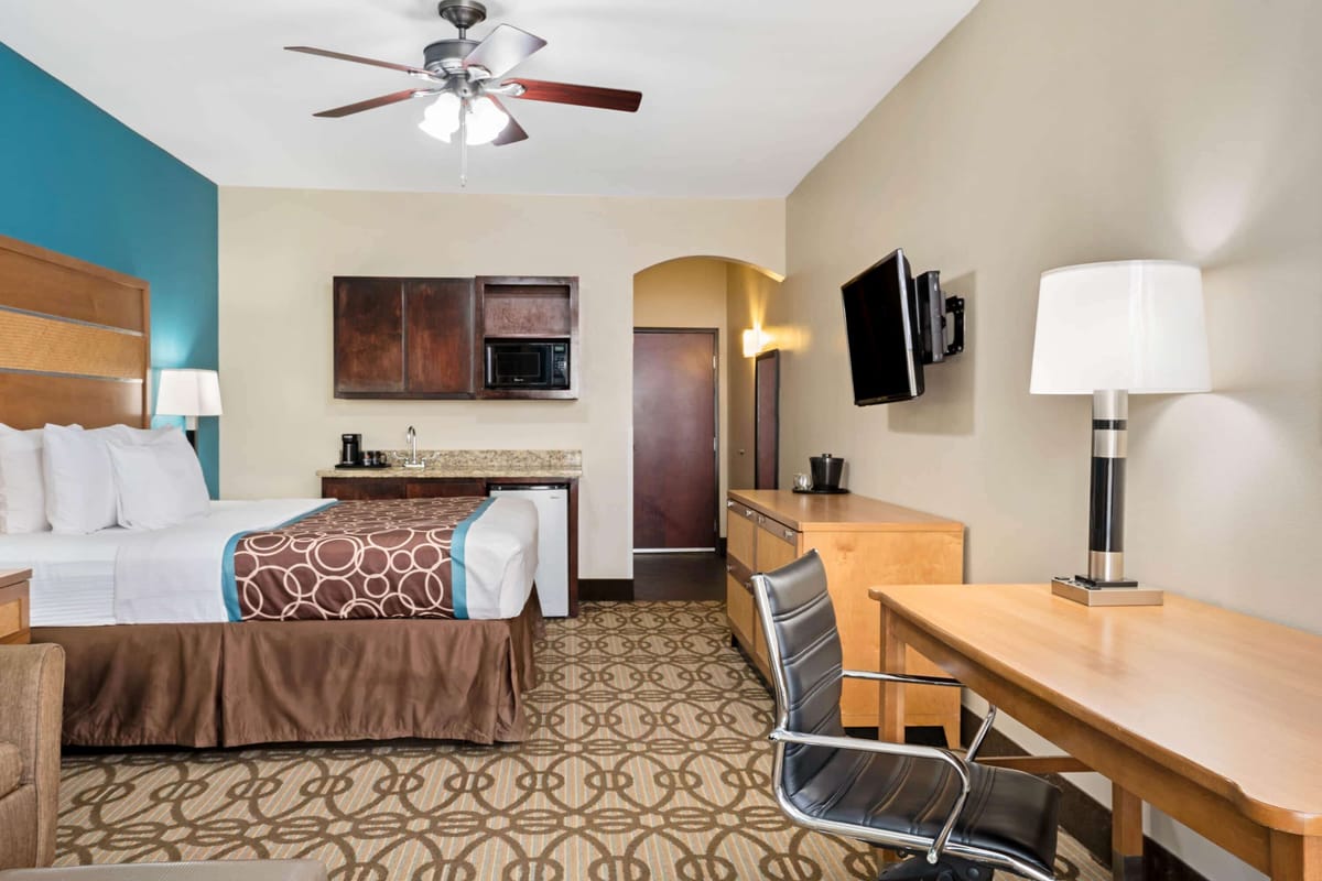 La Quinta by Wyndham Houston Willowbrook Vintage Park — 3