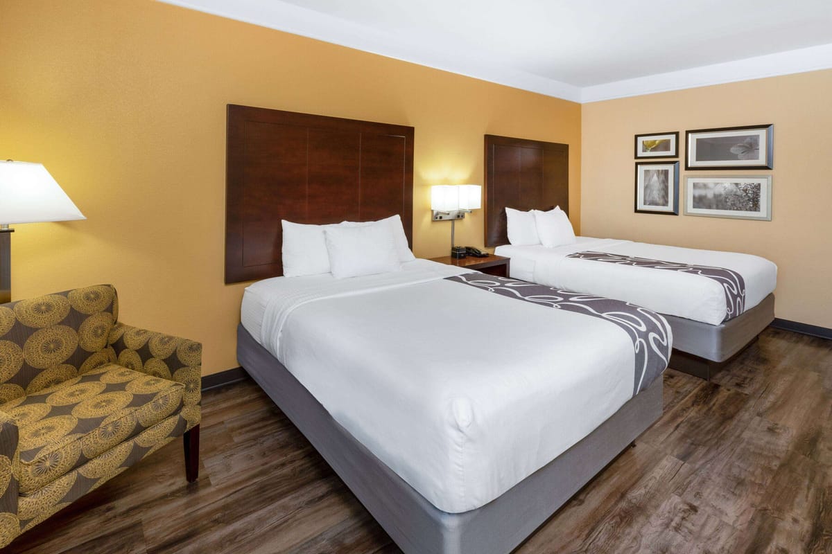 La Quinta Inn & Suites by Wyndham Houston NW Beltway8/WestRD — 3