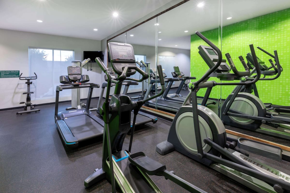 La Quinta Inn & Suites by Wyndham Houston NW Beltway8/WestRD — 5