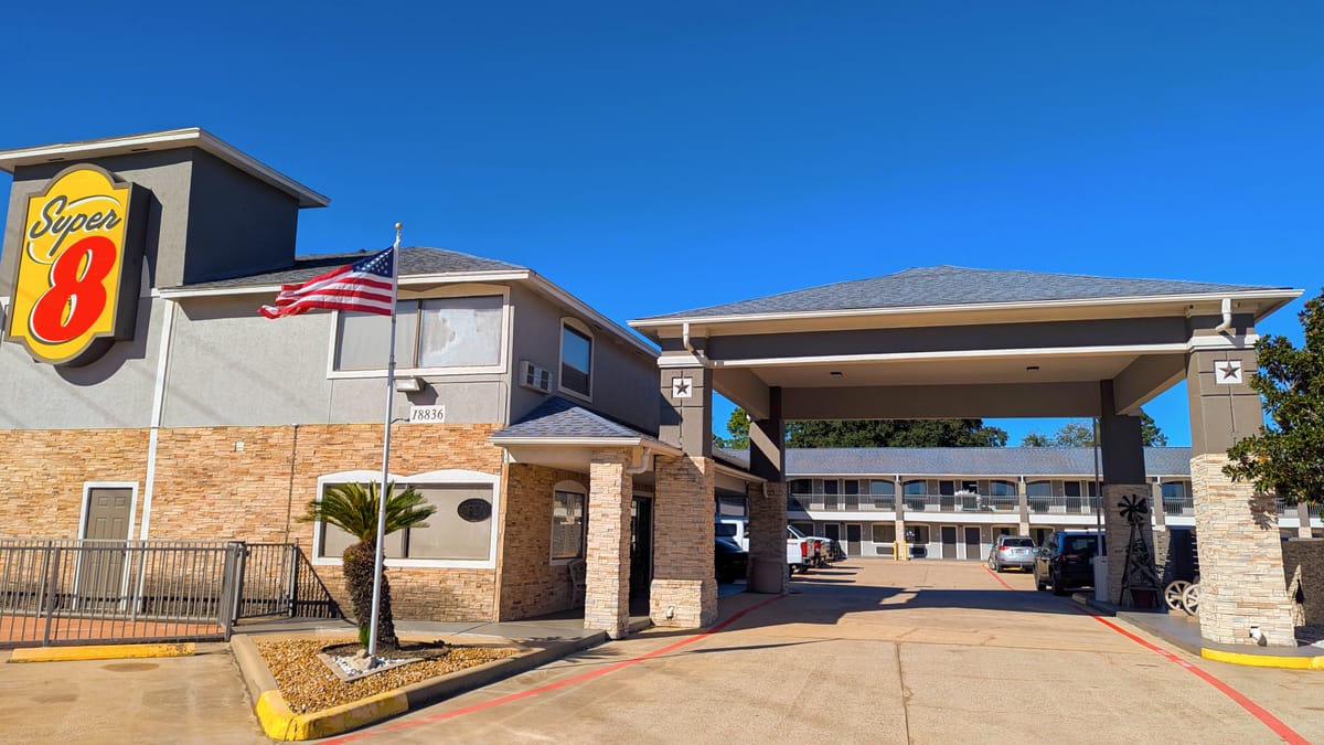 Platinum Inn Willowbrook — 4
