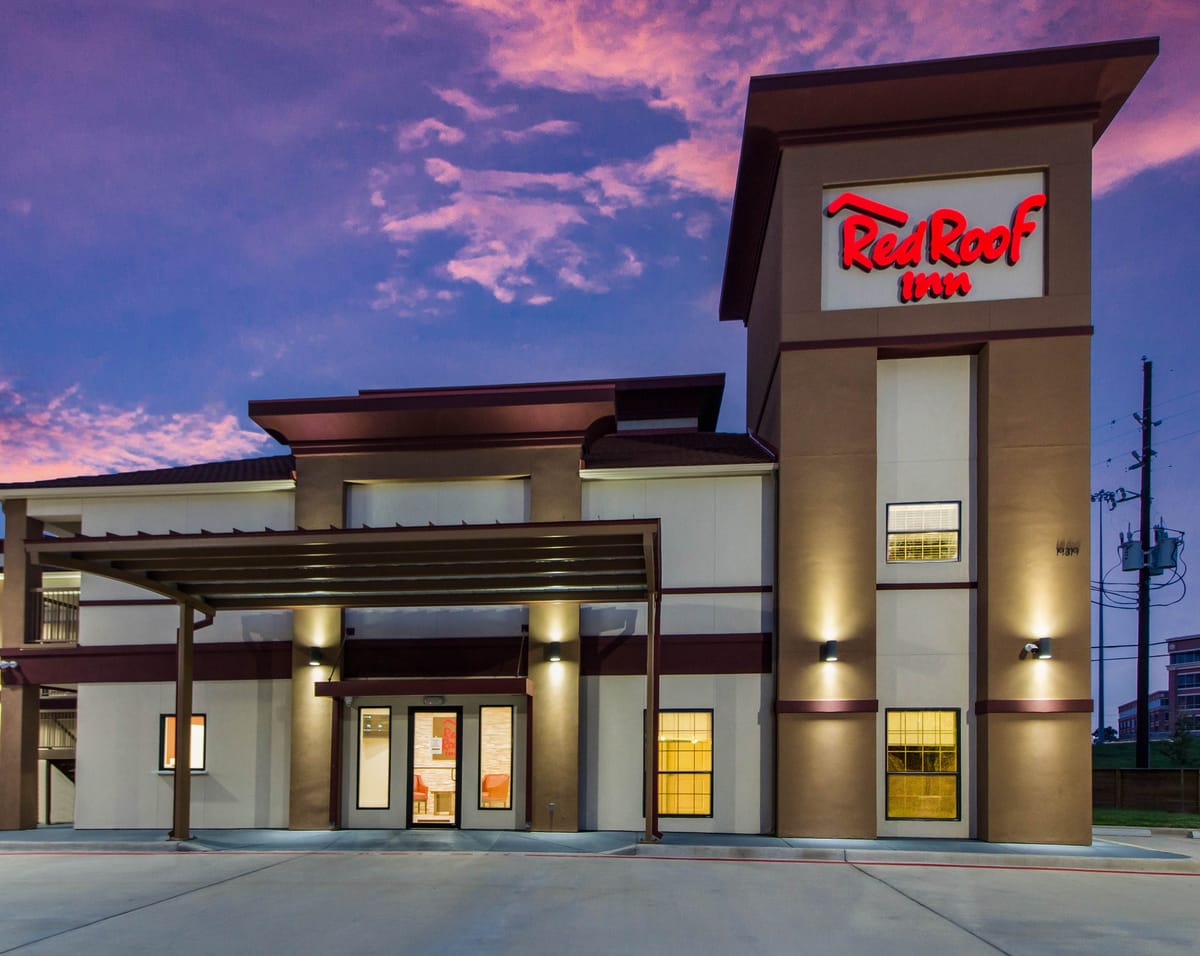 Red Roof Inn Houston - Willowbrook — 3