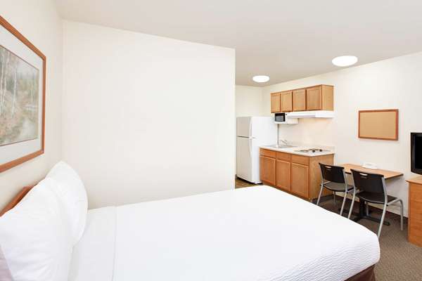 WoodSpring Suites Houston Willowbrook — 4